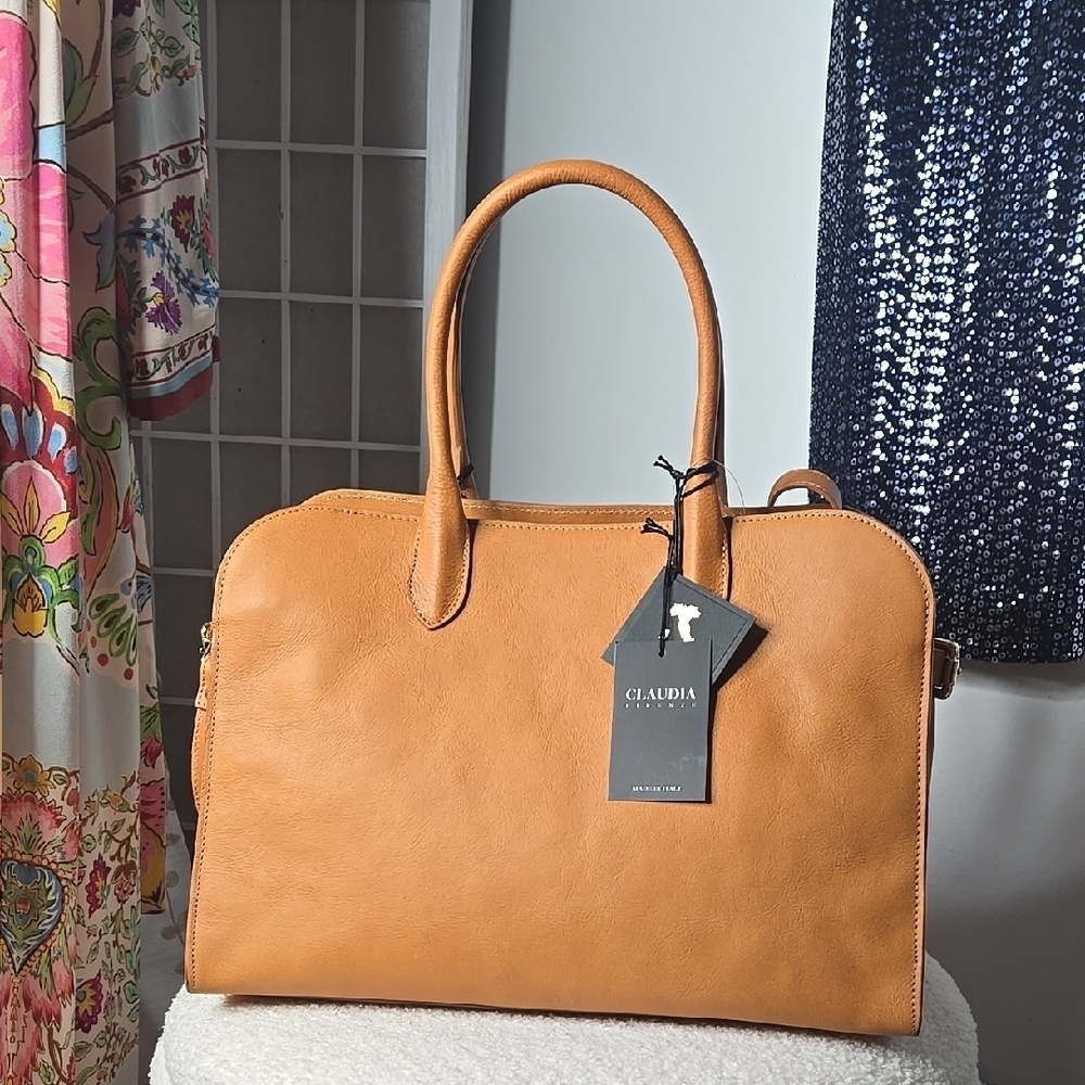 NWT Claudia Firenze Tan Italian Leather Handbag